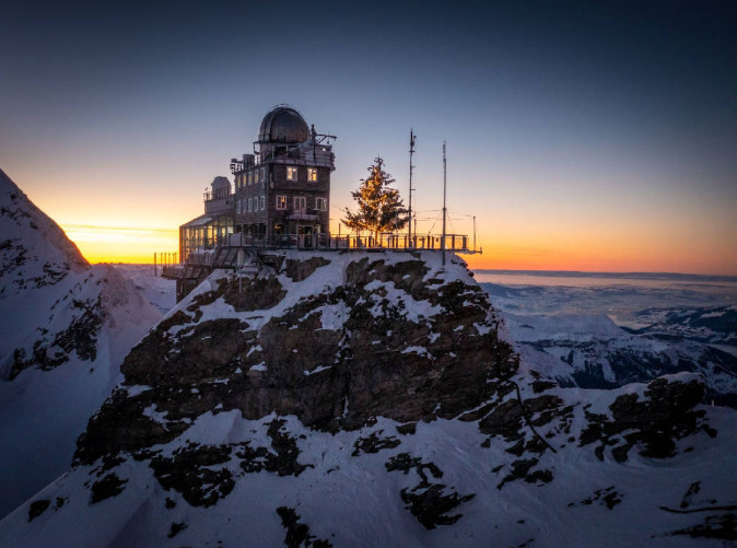 0033_Jungfraujoch-Sphinx-Weihnachtsbaum-_Schoene Aussichten Touristik